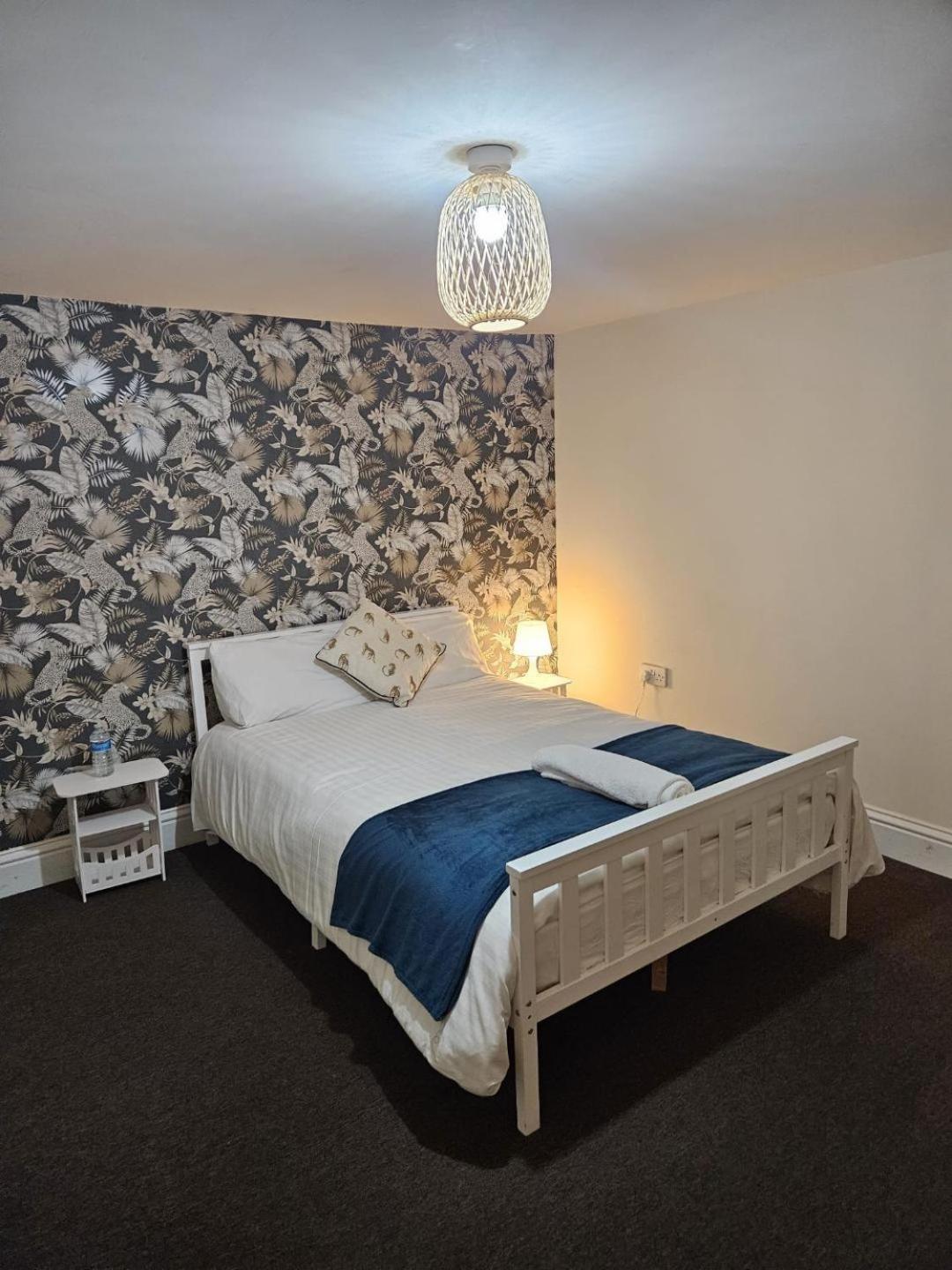 Reading Accommodation Upstairs Εξωτερικό φωτογραφία